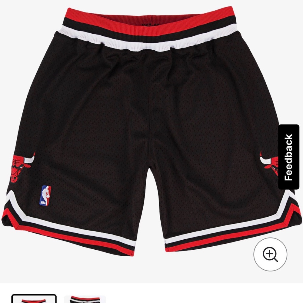 Mitchell & Ness Chicago Bulls Black and Red Shorts